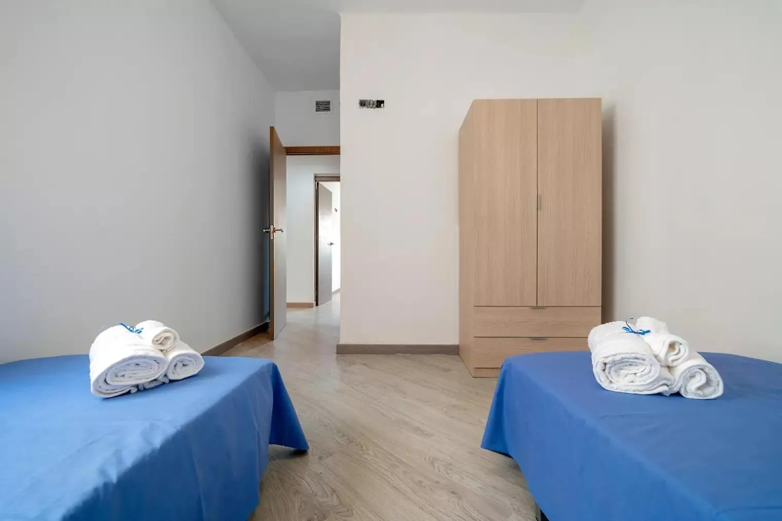 Cambrils Turistic Apartamentos Pza Aragon 3